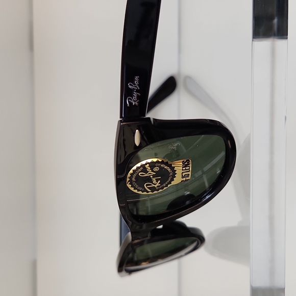 ❌️SOLD🚫RB2140 901 Wayfarer Ray-Ban - Picture 2 of 2